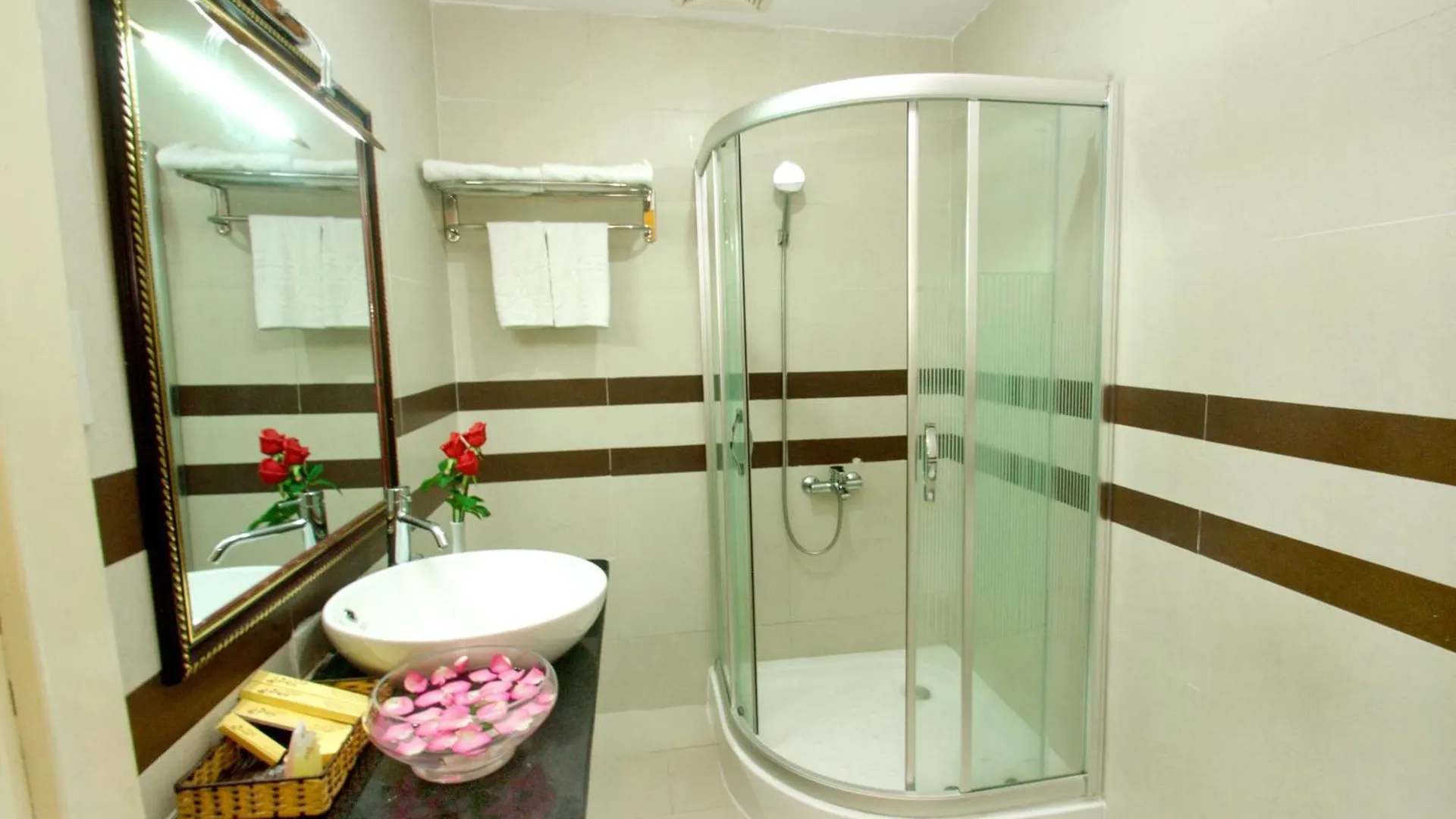 ***  Luxury Nha Trang Hotel Vietnam