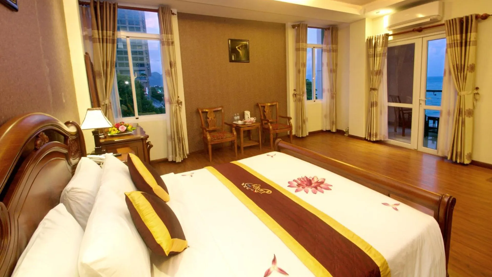 Luxury Nha Trang Hotel