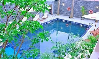 Luxury Nha Trang Hotel 3*,