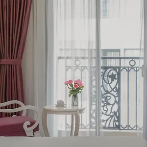Bonjour **** Нячанг